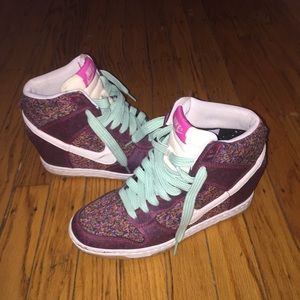 Nike skyhigh dunks size 7.5